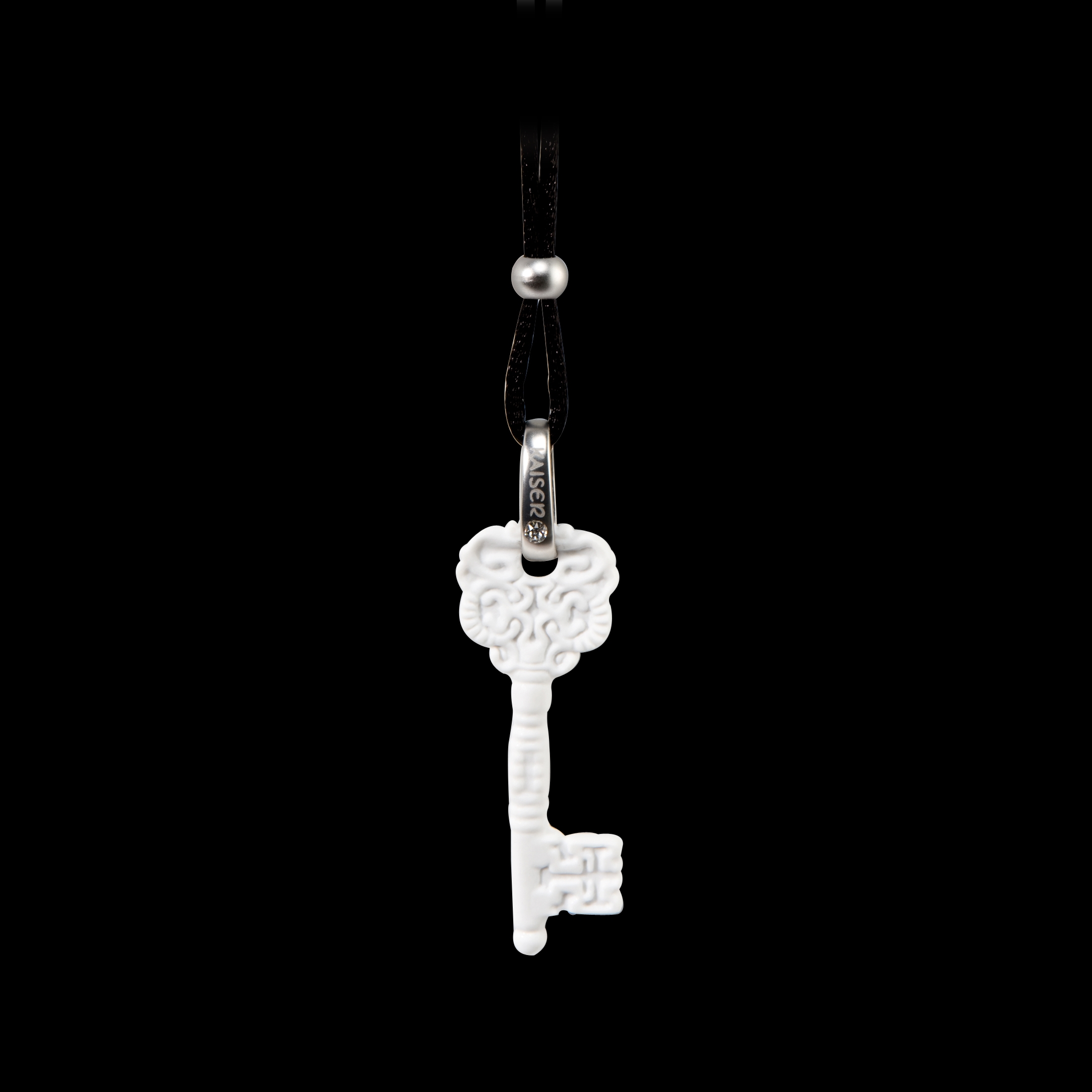 Anhänger Schlüssel mit Swarovski® Kristall - Kette - Kaiser Porzellan