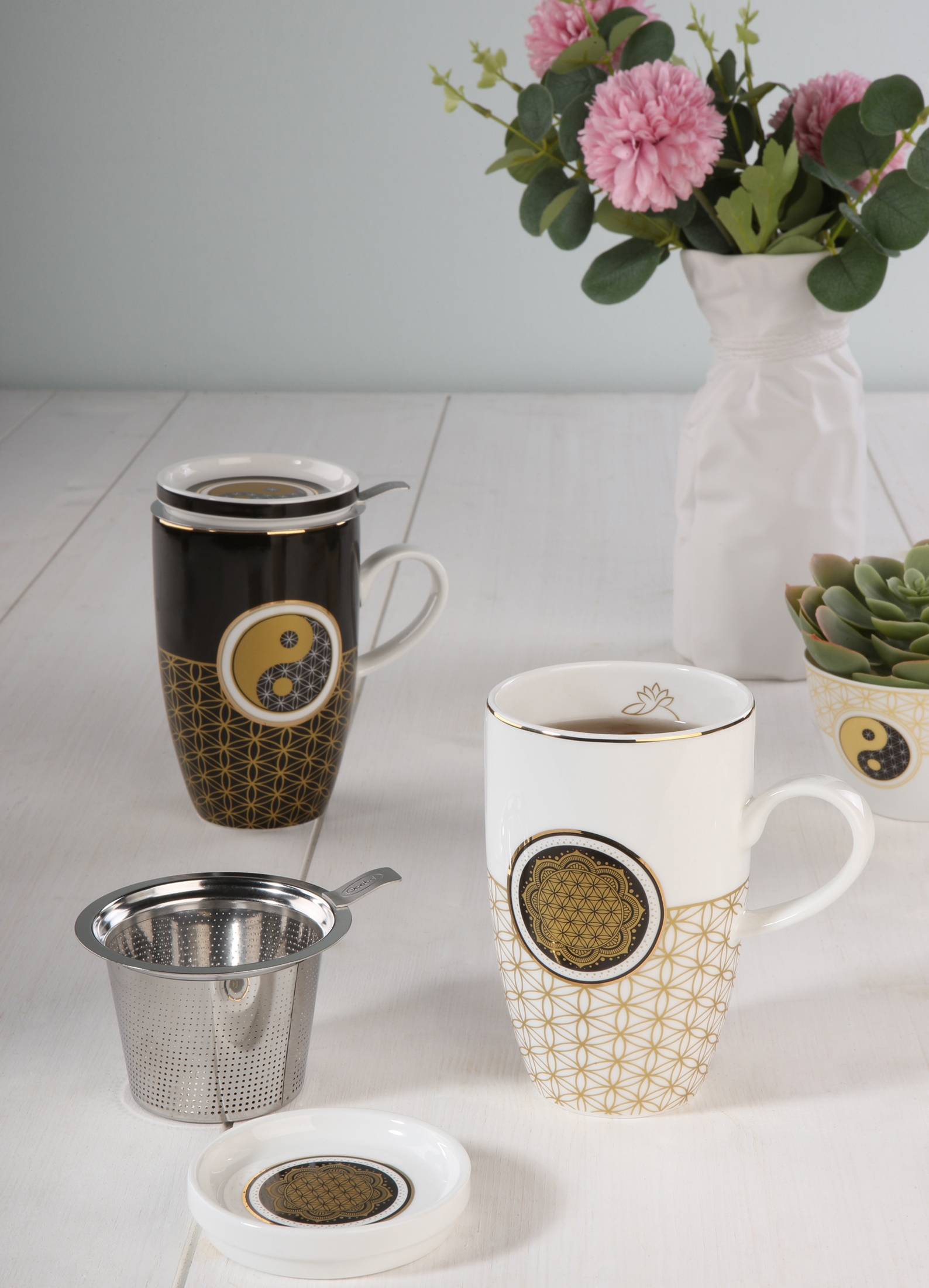 Goebel Teetasse mit Deckel und Sieb Yin Yang Schwarz